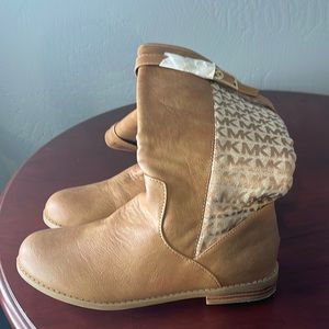 Girls Michael Kors boots size 4